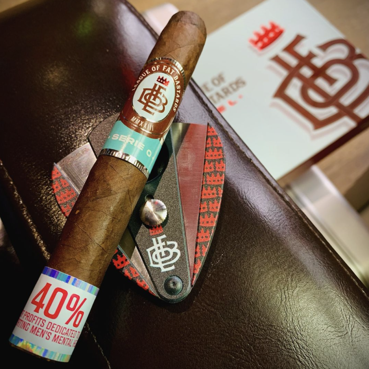 LOFB Serie-O cigar with Xikar cutter and branded box